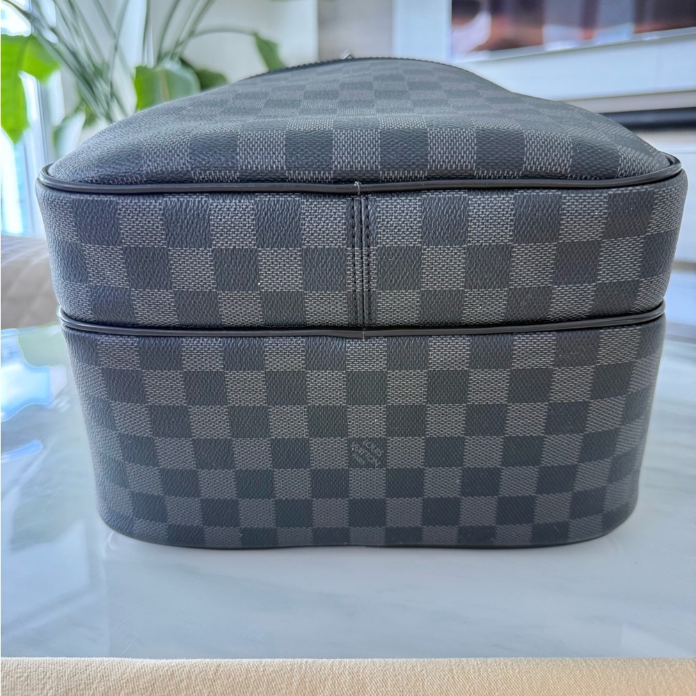 Louis Vuitton Michael Backpack - Picture 12 of 16